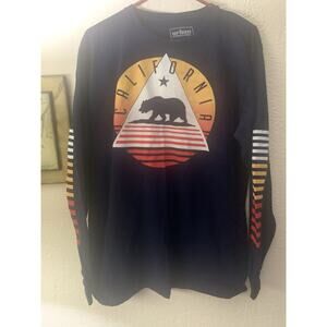 Urban Pipeline Men’s Navy California Long Sleeve Pullover Shirt Tee Sze L Y2k